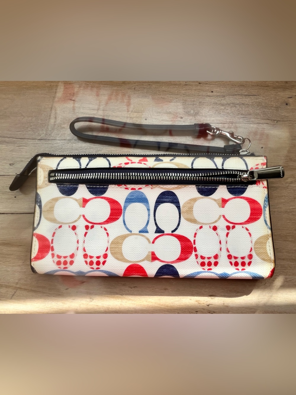 Coach Multicolor Signature C Zip Wristlet in Navy, Red, Tan, Cream. - Picture 5 of 9